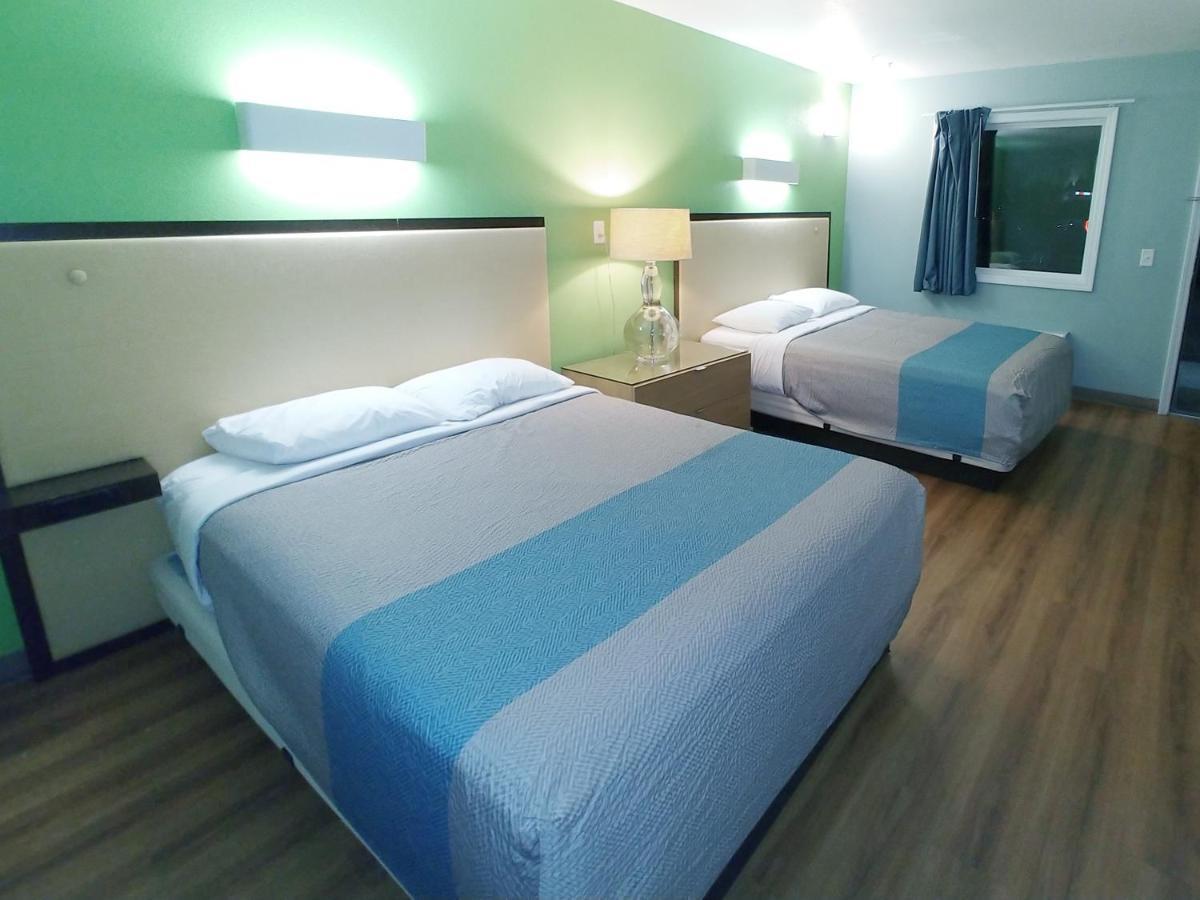 Country Yard Inn And Suites Sikeston Extérieur photo