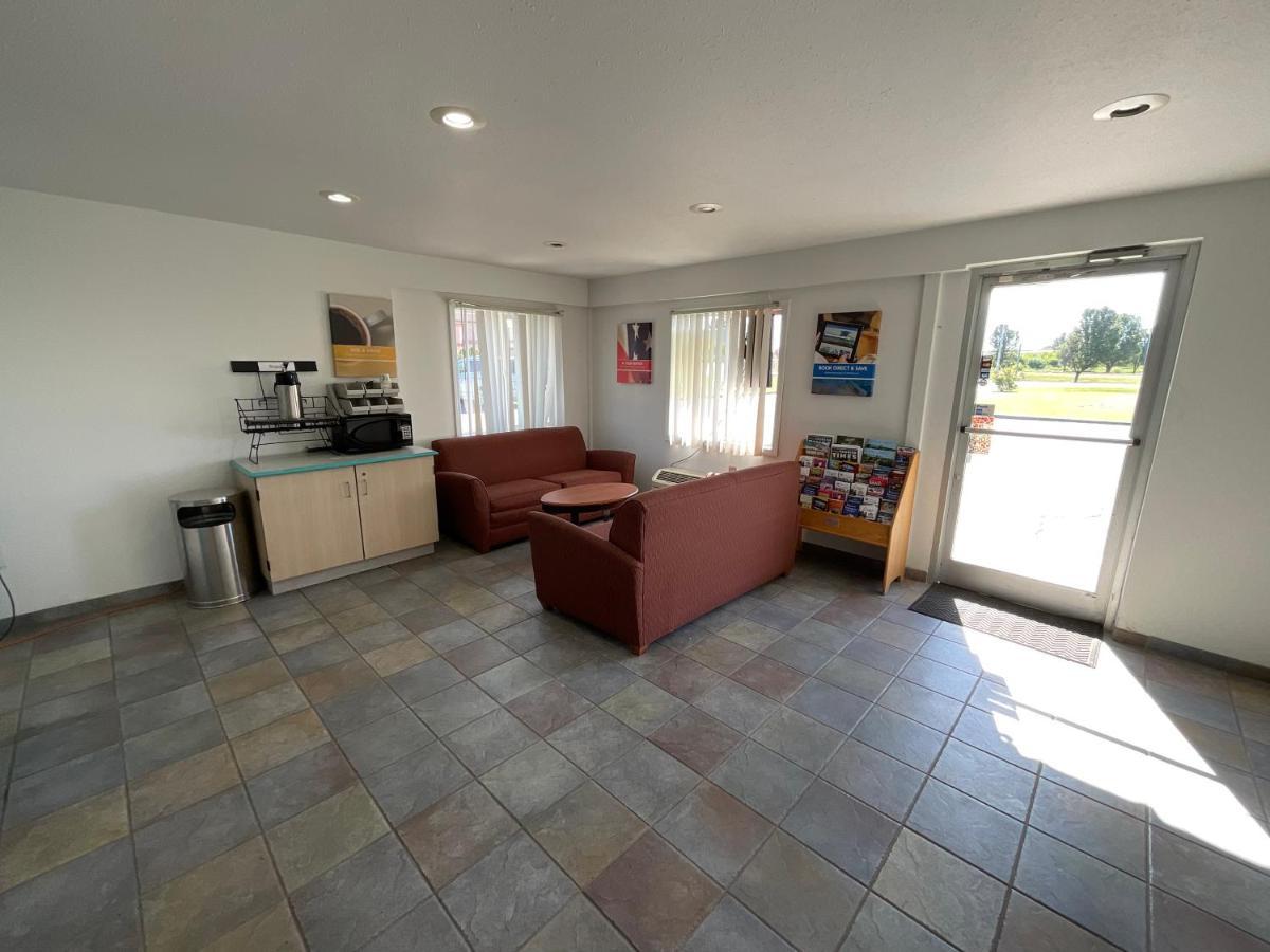 Country Yard Inn And Suites Sikeston Extérieur photo