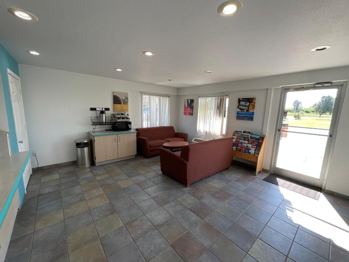 Country Yard Inn And Suites Sikeston Extérieur photo