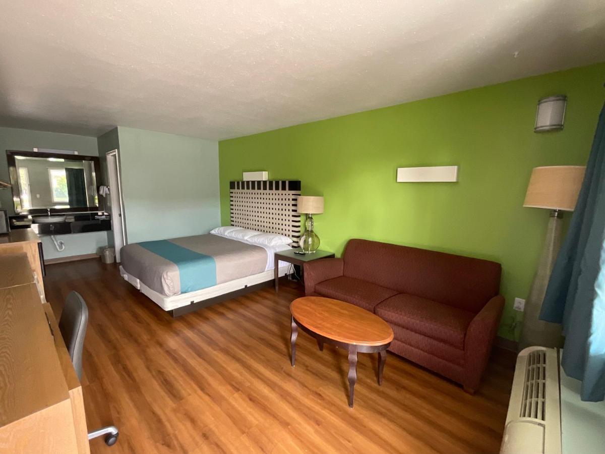Country Yard Inn And Suites Sikeston Extérieur photo