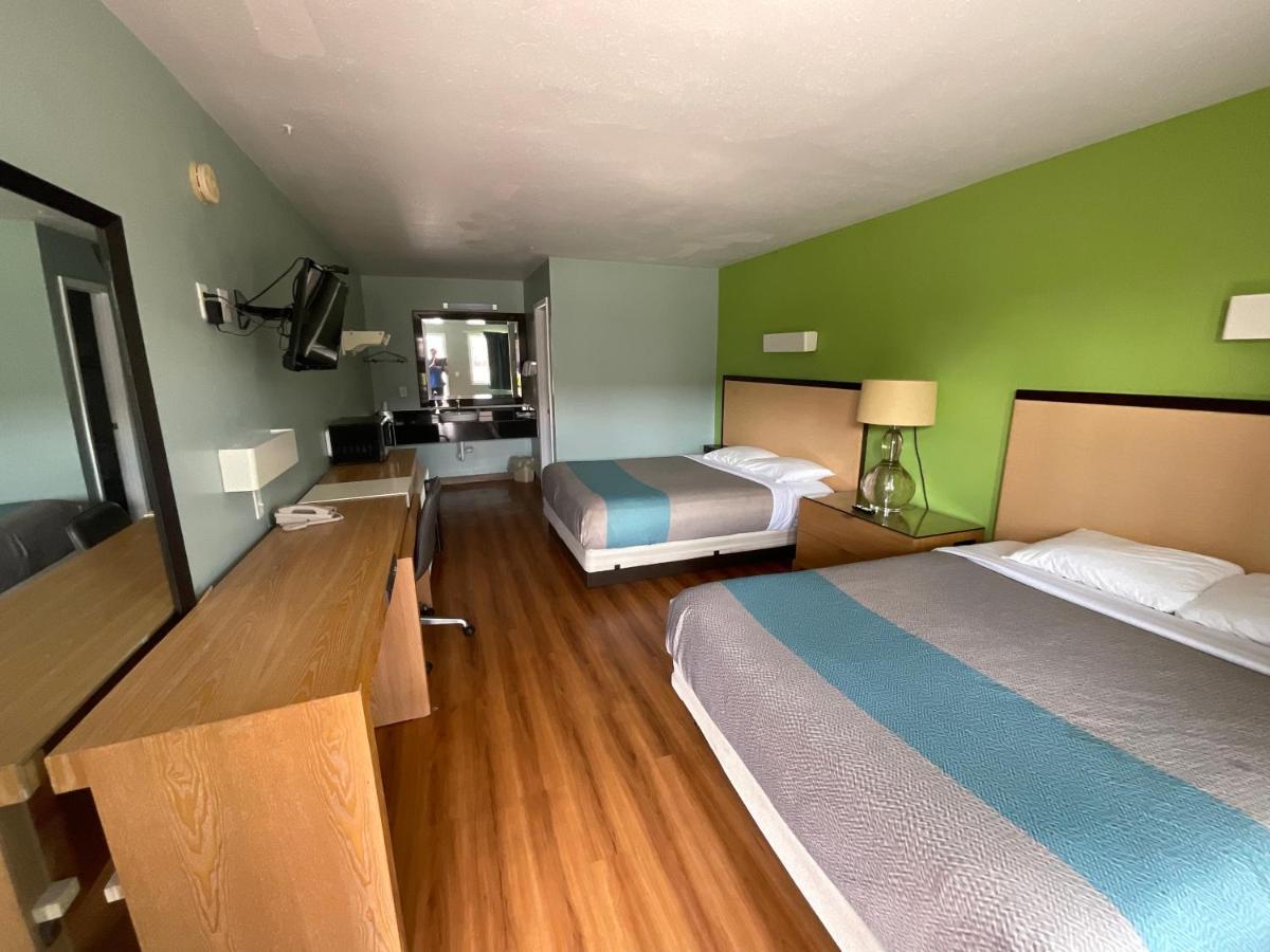 Country Yard Inn And Suites Sikeston Extérieur photo