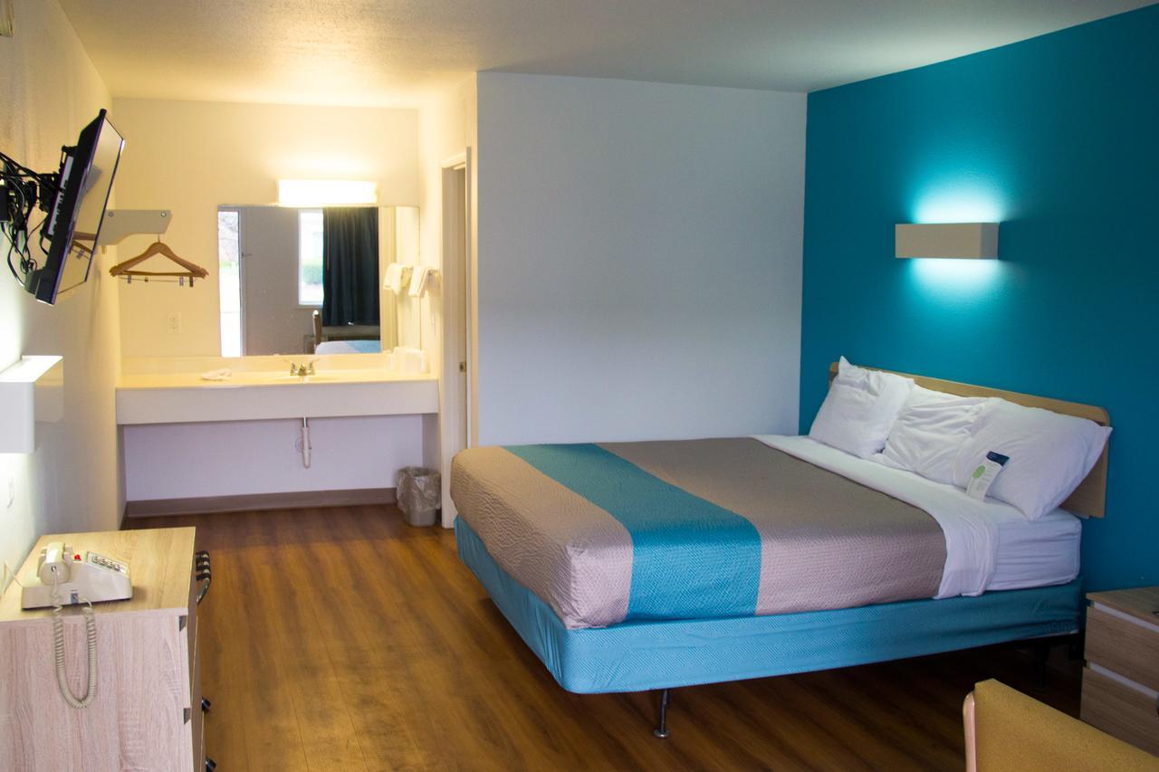 Country Yard Inn And Suites Sikeston Extérieur photo