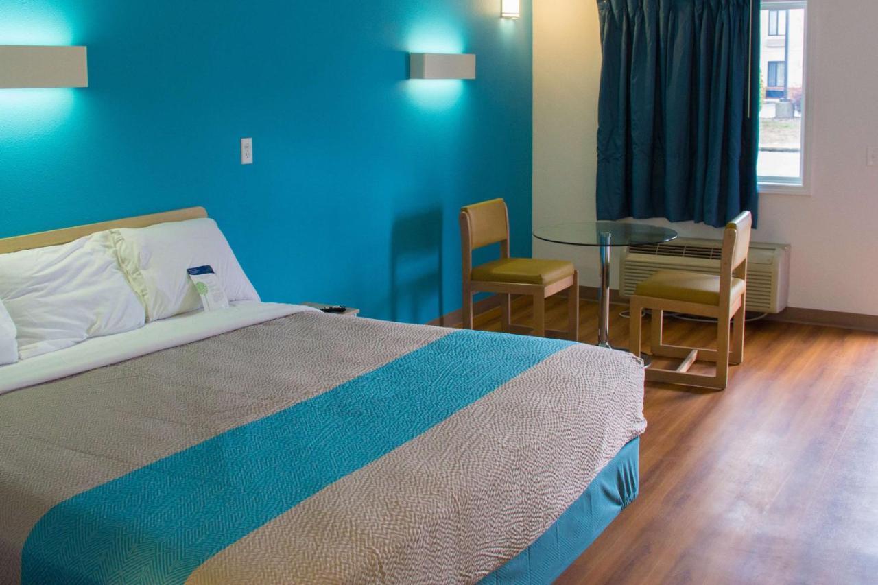 Country Yard Inn And Suites Sikeston Extérieur photo