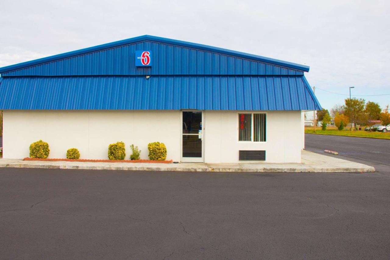 Country Yard Inn And Suites Sikeston Extérieur photo